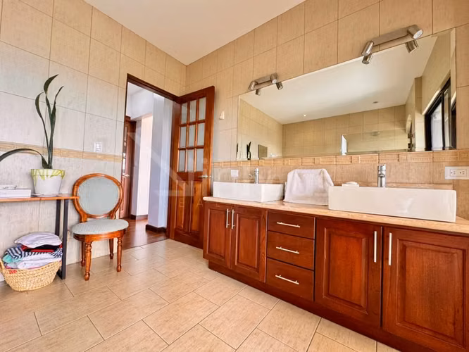 id # 41838 Venta casa de 3 plantas en Condominio Colinas de Montealegre - Imagen 19