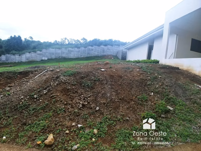 OPORTUNIDAD! VENTA LOTE CONDOMINIO 5 MINUTOS DEL AEROPUERTO, ALAJUELA - Imagen 8