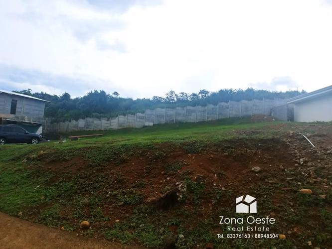 OPORTUNIDAD! VENTA LOTE CONDOMINIO 5 MINUTOS DEL AEROPUERTO, ALAJUELA - Imagen 4