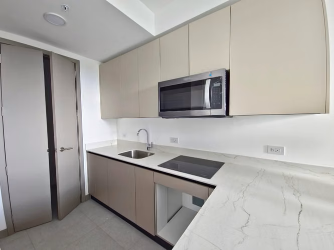ALQUILER APARTAMENTO EN NÚCLEO SABANA | 2 HABITACIONES | BALCÓN CON VISTA | 1 PARQUEOS | $1,400 - Imagen 5