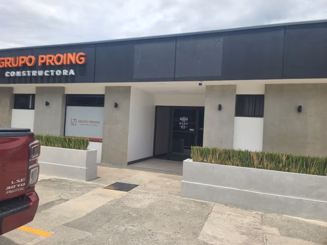 Local para clínica 230 m2 en Plaza Comercial Calle Vieja a Tres Rios - Imagen 16