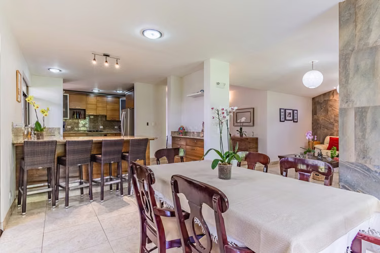Venta de Casa de 4 Habitaciones en La Guácima, Alajuela - Imagen 6