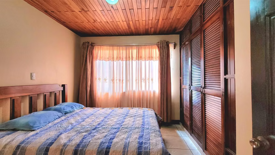 Casa muy bien localizada en San Pablo de Heredia