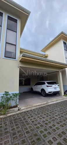 id 42688 Venta de hermosa Casa en Residencial Alta Monte - Imagen 2