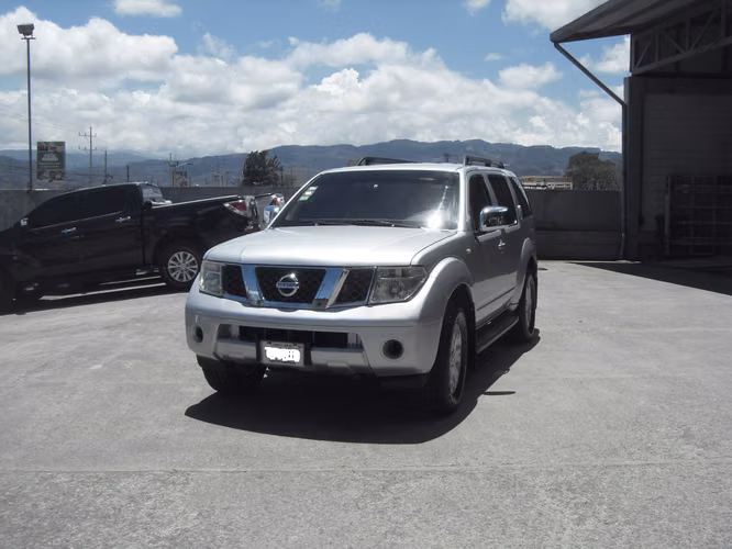 Nissan Pathfinder 4x4 2008 Diesel - Imagen 9
