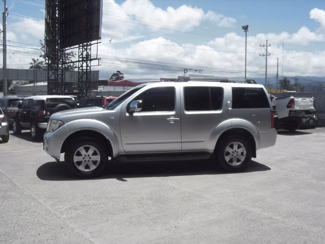 Nissan Pathfinder 4x4 2008 Diesel - Imagen 7