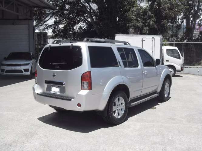 Nissan Pathfinder 4x4 2008 Diesel - Imagen 4