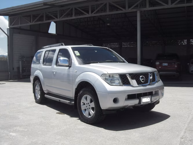 Nissan Pathfinder 4x4 2008 Diesel - Imagen 2