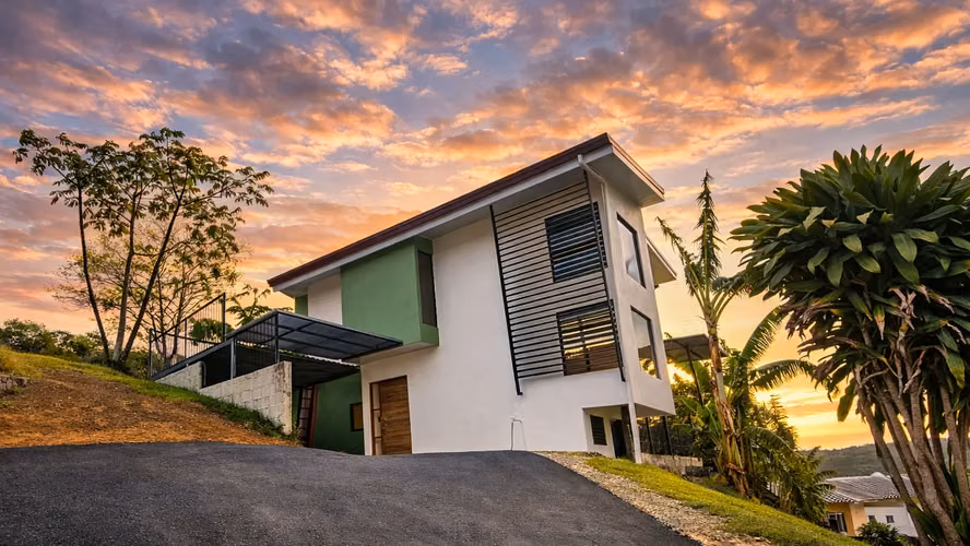 Venta de Casa Nueva de dos Niveles con Vista a las Montañas SG Aserrí-1 - Imagen 9