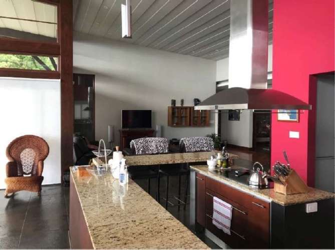 Casa de Lujo en Birrí, Heredia | 3 ha, Vista al Valle Central y Guest House con Ingreso Airbnb - Imagen 11