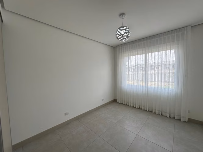 VENTA Y ALQUILER DE CASA EN SOURCE LIVING CON LÍNEA BLANCA - Imagen 9