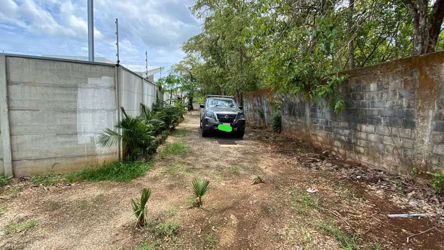 Lote en Huacas! 1.121 m² con Servicios Instalados, Privacidad y Potencial para Airbnb o Desarrollo - Imagen 6