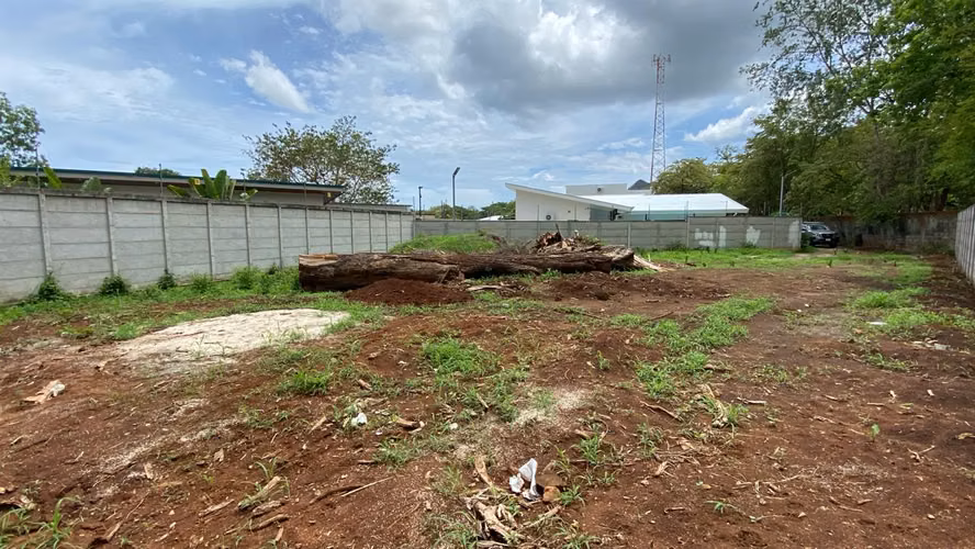 Lote en Huacas! 1.121 m² con Servicios Instalados, Privacidad y Potencial para Airbnb o Desarrollo - Imagen 3