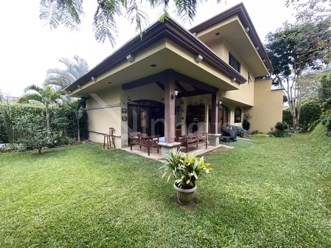 id 37483  Venta de casa en condominio de lujo en Curridabat. - Imagen 2