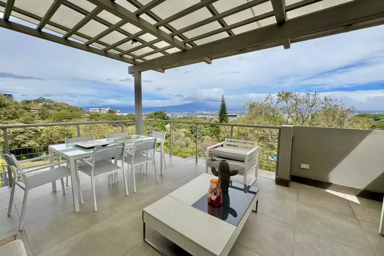 Se Vende Casa de 3 niveles en Escazú, Condominio Vistas de Escazú - Imagen 6