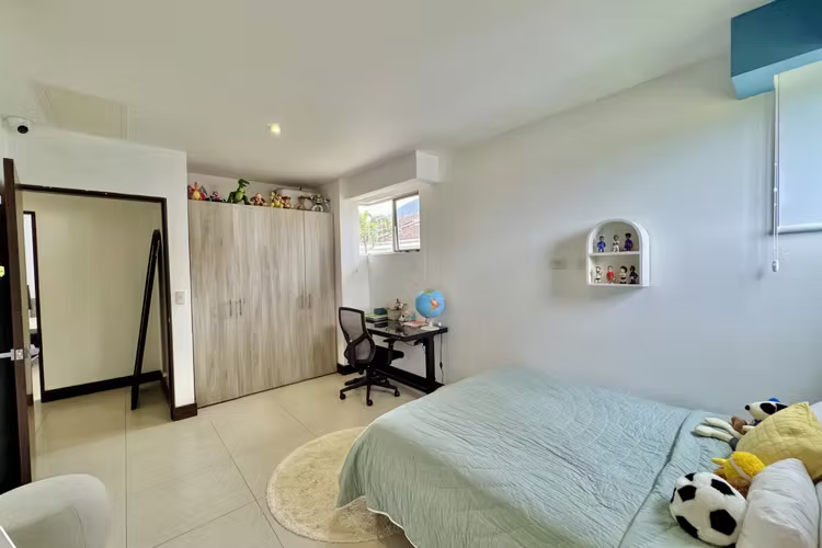 Se Vende Casa de 3 niveles en Escazú, Condominio Vistas de Escazú - Imagen 10