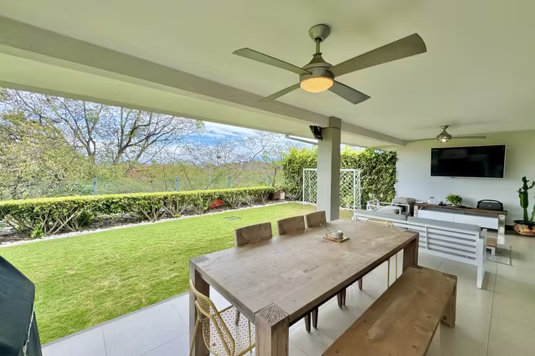 Se Vende Casa de 3 niveles en Escazú, Condominio Vistas de Escazú - Imagen 8