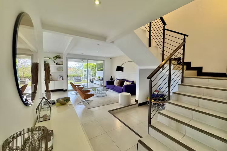 Se Vende Casa de 3 niveles en Escazú, Condominio Vistas de Escazú - Imagen 7