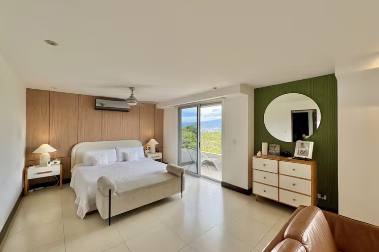 Se Vende Casa de 3 niveles en Escazú, Condominio Vistas de Escazú - Imagen 11