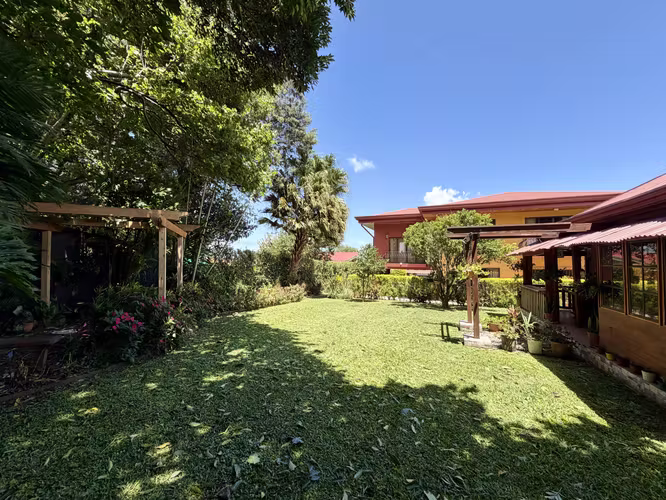 Casa en venta San José de la Montaña, Barva, Heredia
