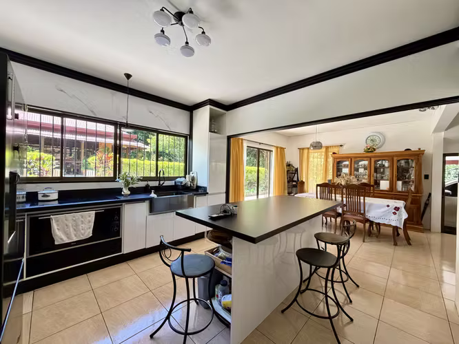 Casa en venta San José de la Montaña, Barva, Heredia