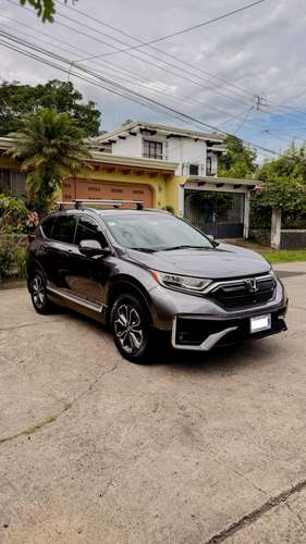 Propietario vende Honda CRV EXLR 2020