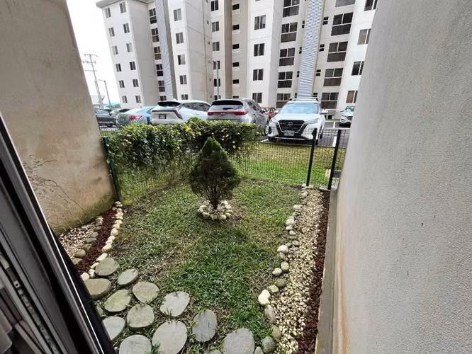 Se alquila apartamento en Condominio Cipreses de Granadilla