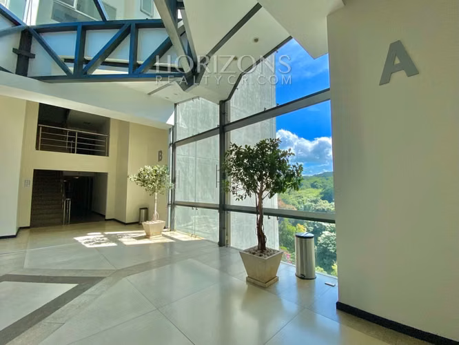 Se Alquila Apartamento en Torre Paradisus, Rohrmoser 3 Habitaciones y NJA950 - Imagen 4