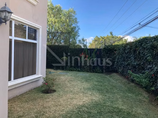 id 39193 Venta de casa en condominio pequeño en Lomas de Curridabat - Imagen 2