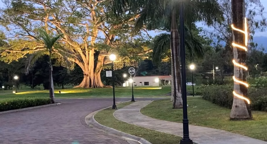 VENTA DE LOTE EN CONDOMINIO EN ESPARZA PUNTARENAS COSTA RICA - Imagen 5