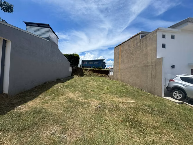 VENTA DE LOTE EN CONDOMINIO , TURRÚCARES DE ALAJUELA - Imagen 1