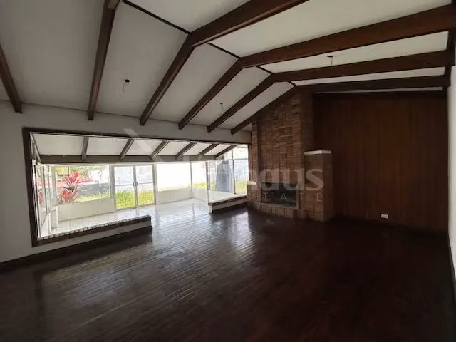 id # 40773 Venta de Casa Comercial sobre calle vieja a Tres Ríos.
