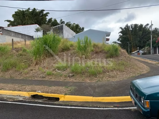 id 36712 Lote esquinero en venta. Lomas de Ayarco Sur, Curridabat.