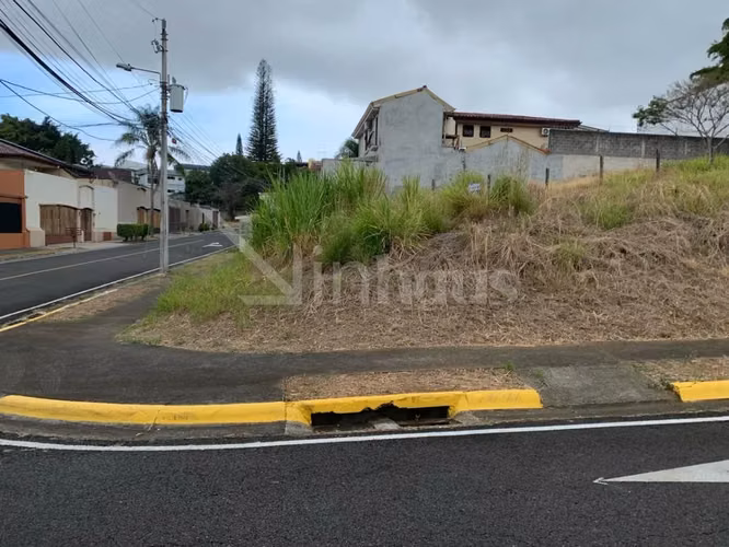 id 36712 Lote esquinero en venta. Lomas de Ayarco Sur, Curridabat.