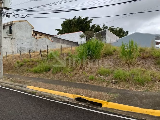id 36712 Lote esquinero en venta. Lomas de Ayarco Sur, Curridabat.