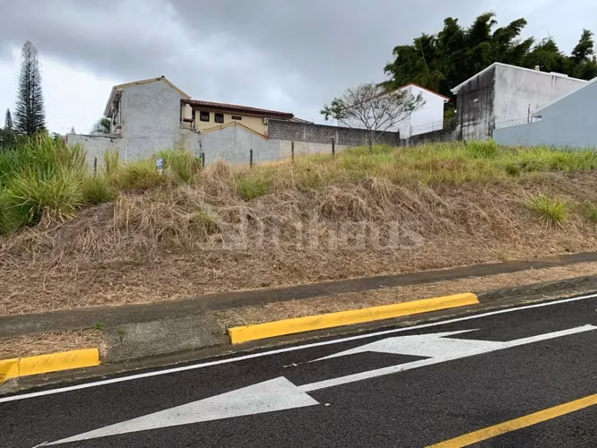 id 36712 Lote esquinero en venta. Lomas de Ayarco Sur, Curridabat.