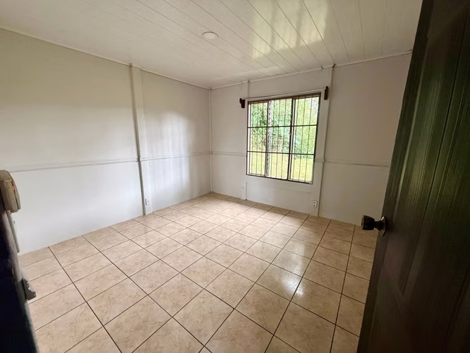 3 Lots= 2 Casas + Lote, =1,446 m² de bienes raices-Premium de Uso Mixto -Ciudad Quesada