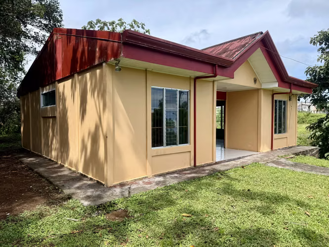 3 Lots= 2 Casas + Lote, =1,446 m² de bienes raices-Premium de Uso Mixto -Ciudad Quesada