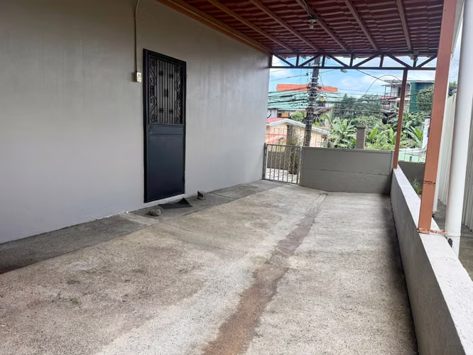 3 Lots= 2 Casas + Lote, =1,446 m² de bienes raices-Premium de Uso Mixto -Ciudad Quesada