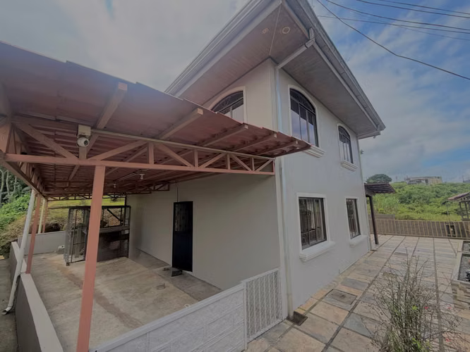 3 Lots= 2 Casas + Lote, =1,446 m² de bienes raices-Premium de Uso Mixto -Ciudad Quesada