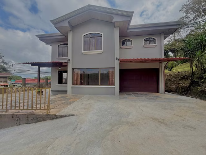 3 Lots= 2 Casas + Lote, =1,446 m² de bienes raices-Premium de Uso Mixto -Ciudad Quesada