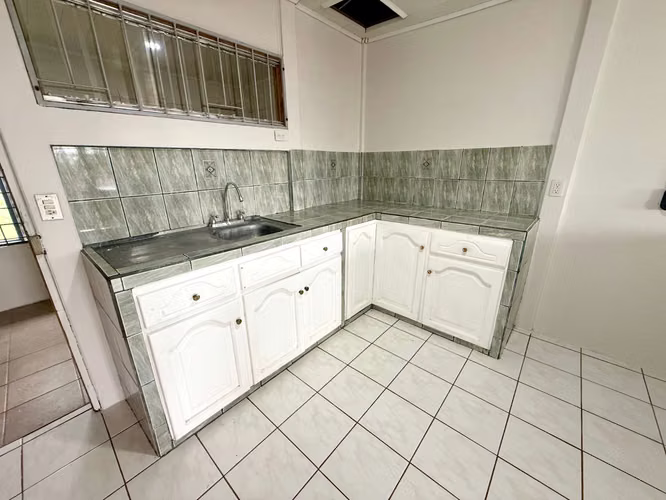 3 Lots= 2 Casas + Lote, =1,446 m² de bienes raices-Premium de Uso Mixto -Ciudad Quesada
