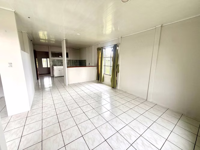 3 Lots= 2 Casas + Lote, =1,446 m² de bienes raices-Premium de Uso Mixto -Ciudad Quesada