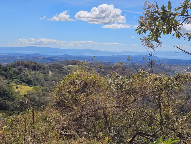 Venta de casa de una planta en Monteverde, Puntarenas