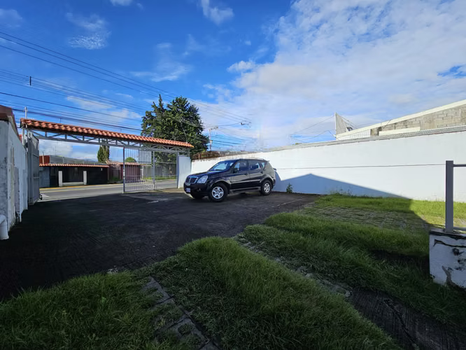 Edificio Multifuncional Uso Mixto en San Antonio, Coronado, San José