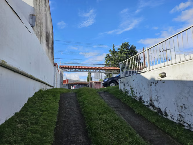Edificio Multifuncional Uso Mixto en San Antonio, Coronado, San José