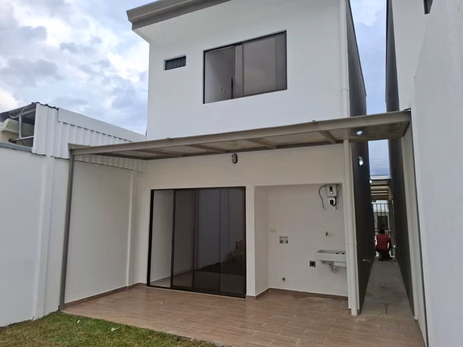 Casa en condominio a la venta cerca de Belén. - Imagen 8