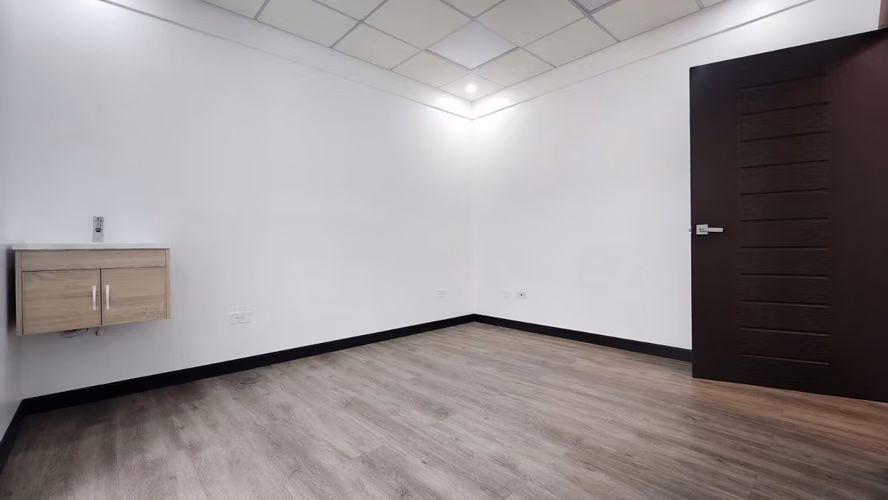 Consultorios de varios tamaños en Centro comercial Carretera Vieja a Tres Ríos - Imagen 8
