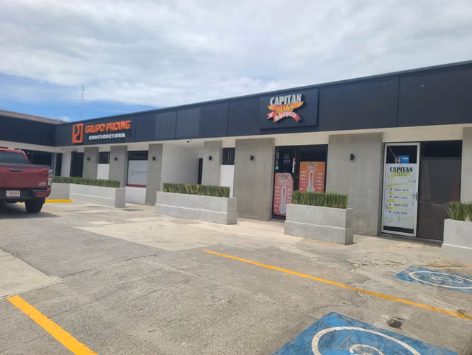 Consultorios de varios tamaños en Centro comercial Carretera Vieja a Tres Ríos - Imagen 17