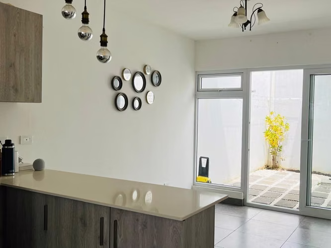 Venta casa moderna de un nivel en condominio- Ulloa Heredia - Imagen 18